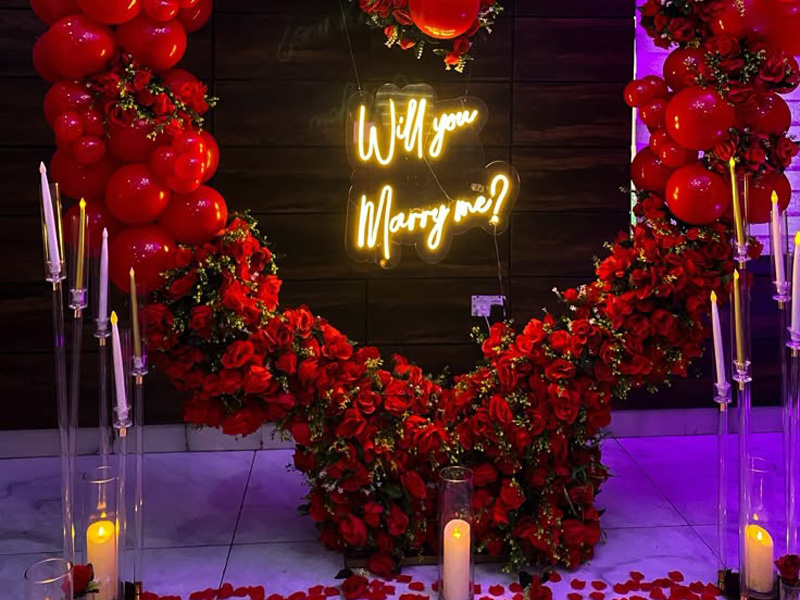 Surprise Decor