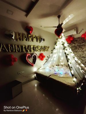 ANNIVERSARY DECOR