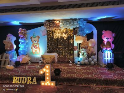 BANQUET DECOR